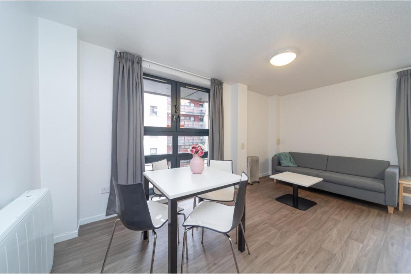 爱丁堡Joivy Affordable 3,4,5 And 12 Bed Private Flats Next To Royal Mile (Adults Only)公寓 外观 照片